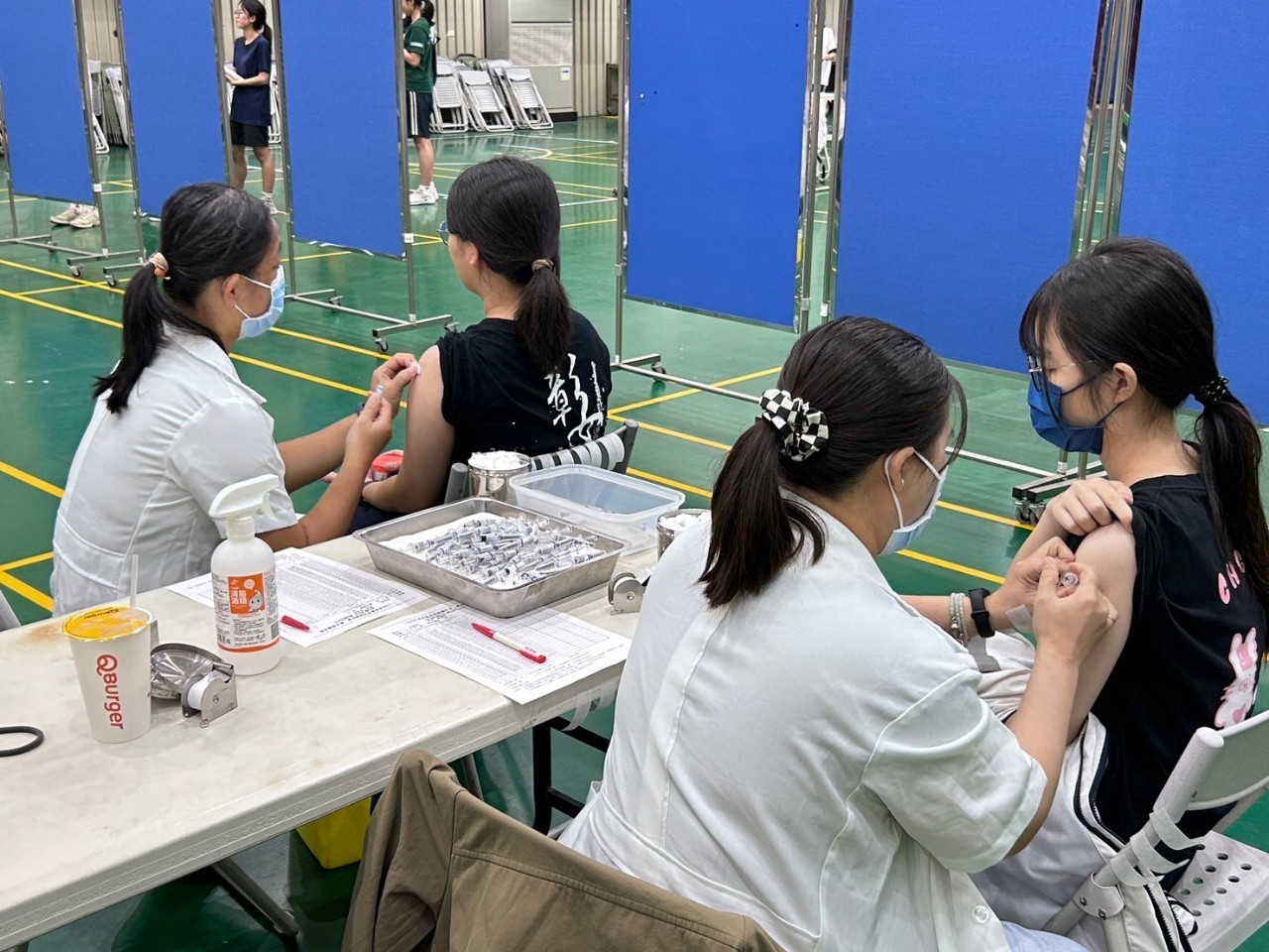 2024年11月05日彰女新冠疫苗校園施打照片1