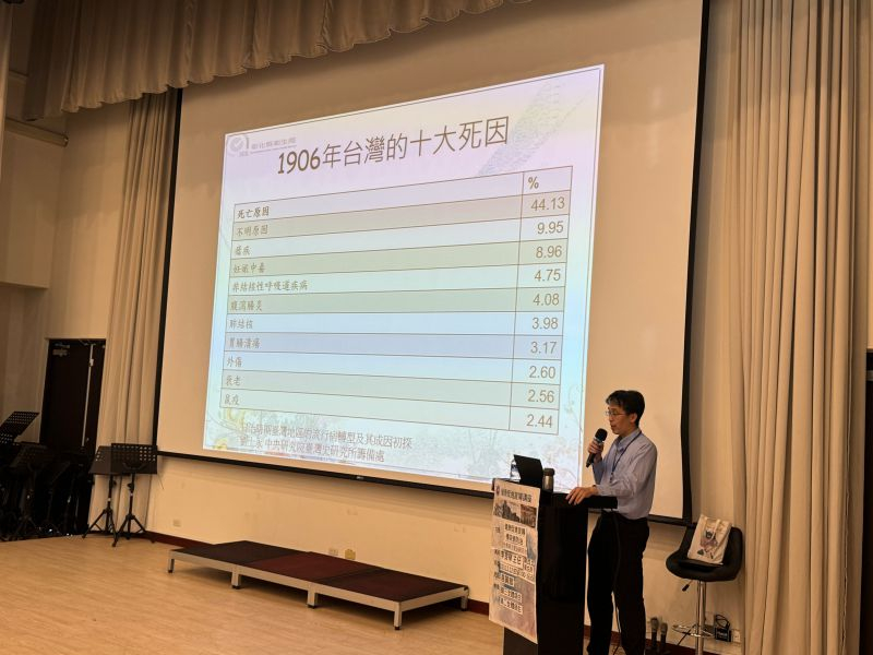 2024年12月12日彰化藝術中學傳染病宣導照片3