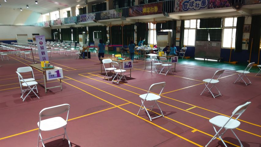 2021年10月16日新冠肺炎疫苗校園施打照片1