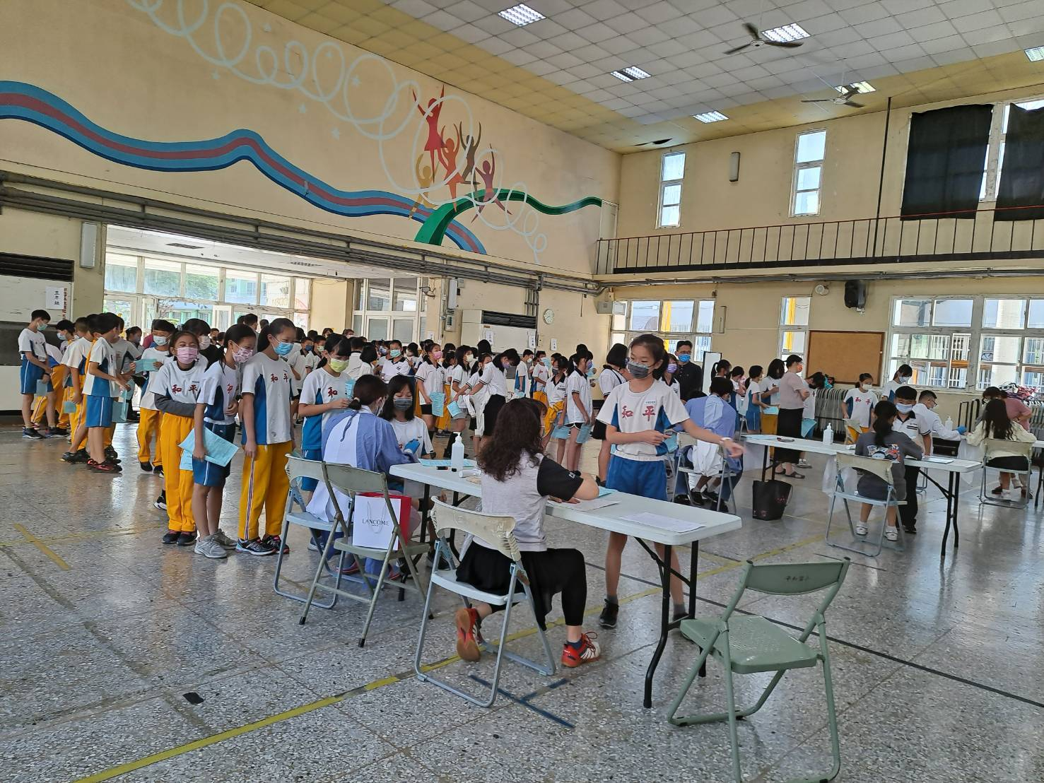 2022年10月21日與24日，校園流感疫苗接種照片9