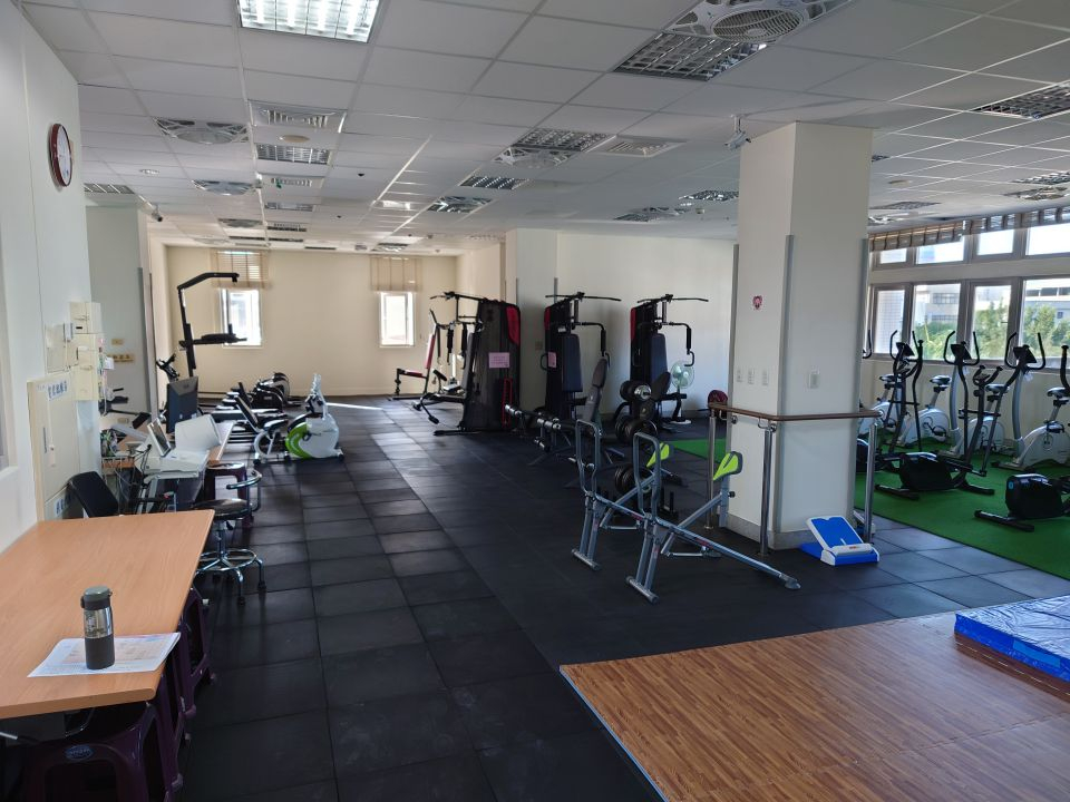 2022年11月30日健身房整修完成，待驗收照片1