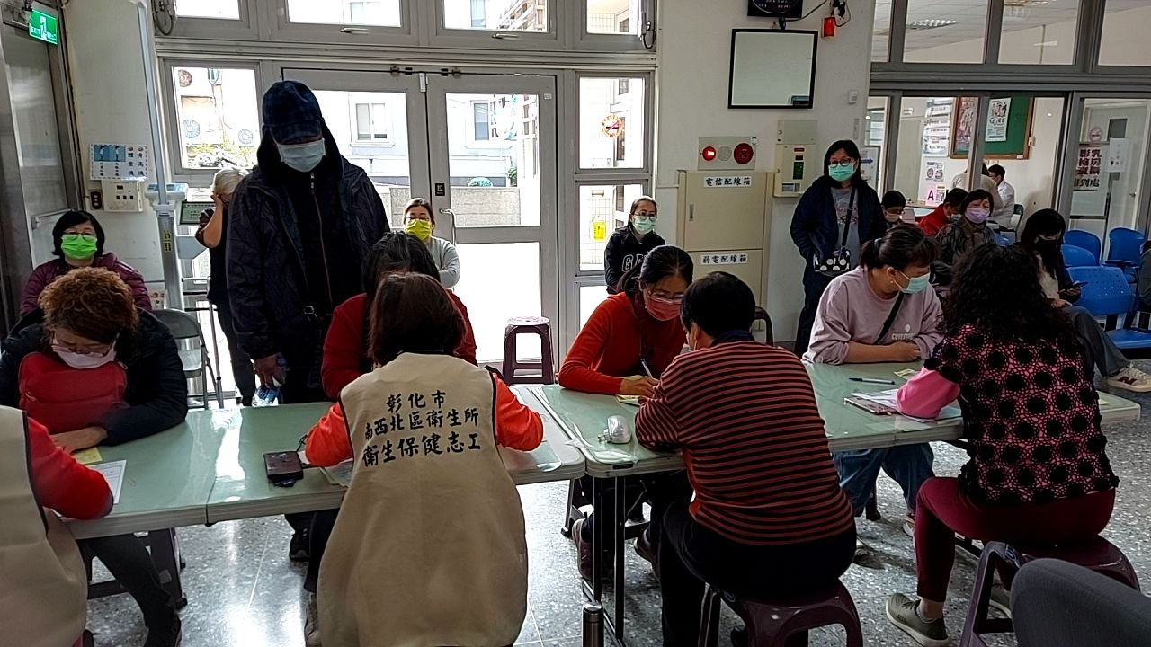 2024年01月21日癌症篩檢設站，民眾不畏天冷，熱情參與 相本