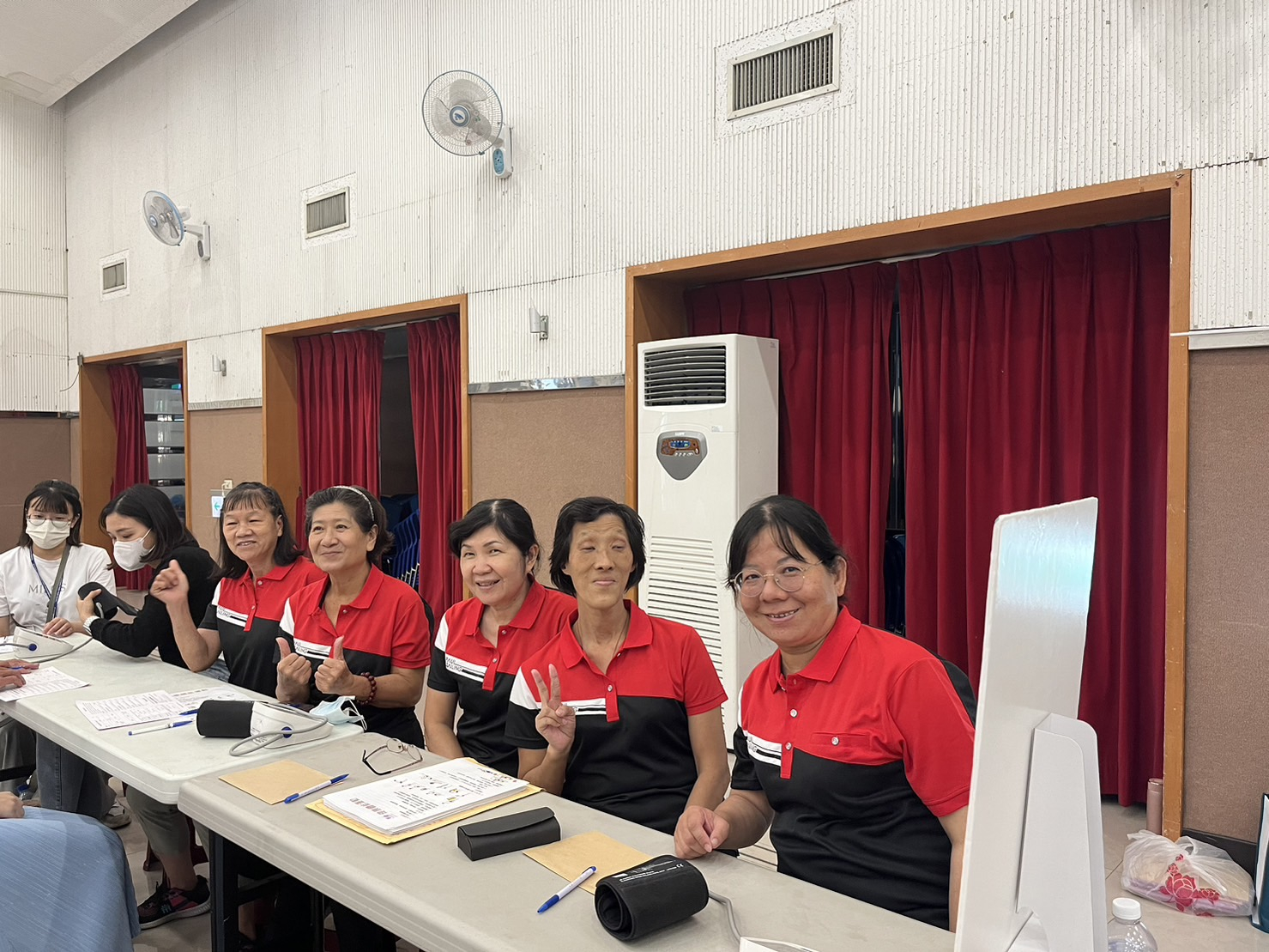 2023年10月25日志工協助市公所員工體適能檢測照片2